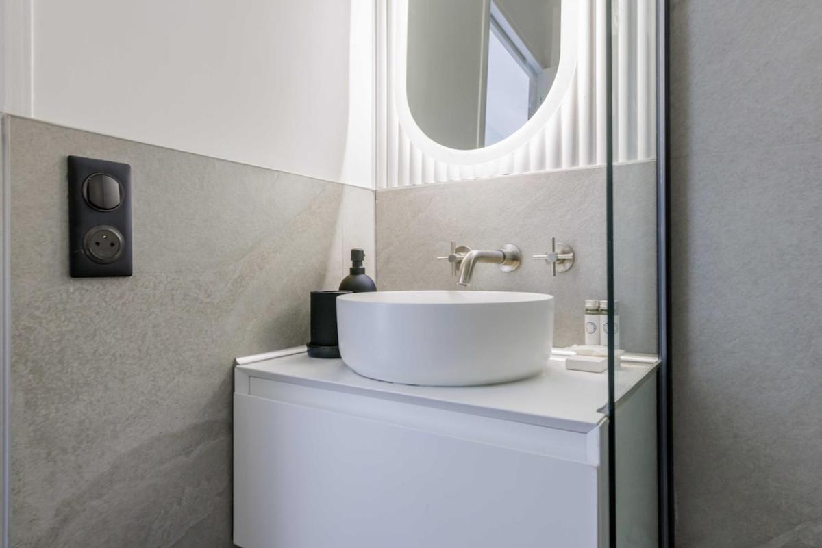 Cozy For 2 People - Place De La Republique Appartamento *