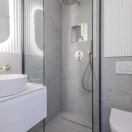Cozy For 2 People - Place De La Republique Apartment