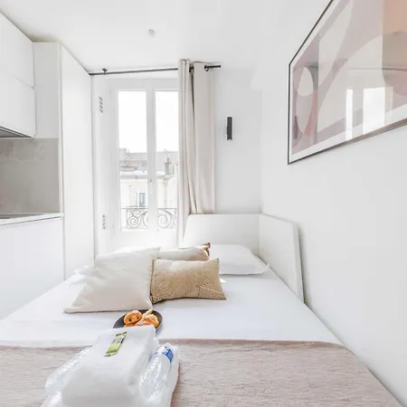 Cozy For 2 People - Place De La Republique Paris